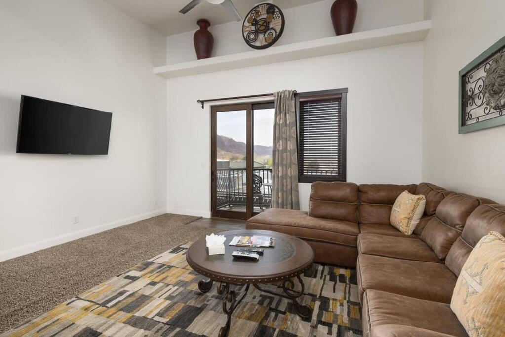Luxury Downtown Rental - La Dolce Vita Villa #3 Moab Exterior photo